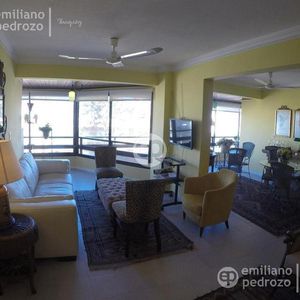 Venta Apartamento 4 Dormitorios Peninsula
