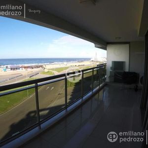 Apartamento En Brava Primera Linea