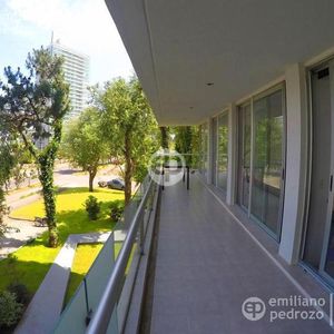 Venta Apartamento 3 Dormitorios Roosevelt