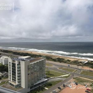 Departamento - Playa Brava