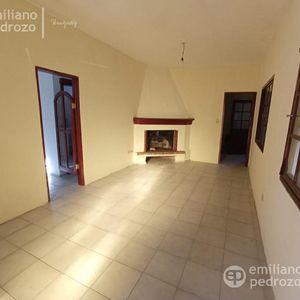Venta Casa Y 2 Apartamentos En Maldonado, Punta Del Este