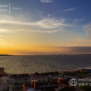 Venta Apartamento 3 Suites Frente A La Bahía Punta Del Este