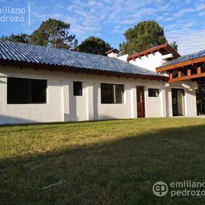 Venta Casa A Estrenar 2 Dormitorios Con Parrillero En Punta Ballena Club Del Lago