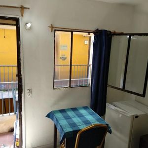 Hostal, 30 Habitaciones, Renta Adelantada