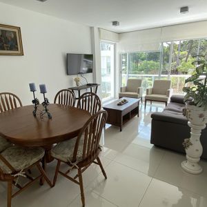Apto, 1 Dormitorio, Edificio Con Amenities - Playa Mansa