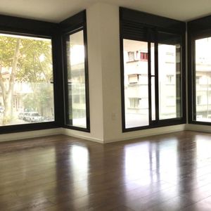 Apartamento De Dos Dormitorios Al Frente, Excelente Terminaciones
