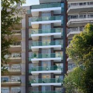 Apartamento De 1 Dormitorio Con Terraza, Lavadero