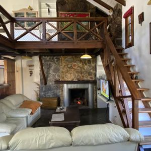 Casa  En Pinares A Dos Cuadras Del Mar!! Living Comedor, 4 Dormitorios!