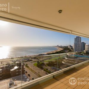 Venta Apartamento 3 Dormitorios En Suite Más Dependencia Punta Del Este