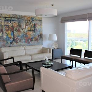 Alquiler Aquarela, Playa Mansa, 4 Dormitorios En Suite Mas Dependencia De Servicio