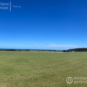 Lote De + 2200 M2 En Las Garzas
