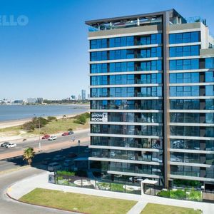 Monoambiente En Venta Sobre Rambla En Malvín