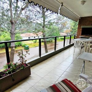 Venta Departamento 4 Dormitorios Playa Mansa Punta Del Este