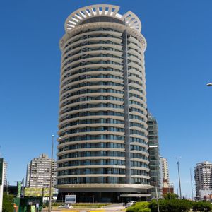Art Tower , Piso Alto,  Nuevo, Amenities, Gge, Vista !!