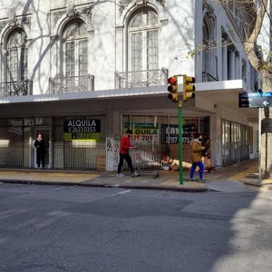 Edificio Entero , Paraguay Esquina San Jose, Gran Esquina !!