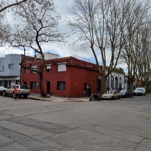 Edificio Entero Con 3 Unidades , Lima Prox Av Libertador !!