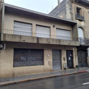 Edificio Comercial - Buenos Aires Esq Colon