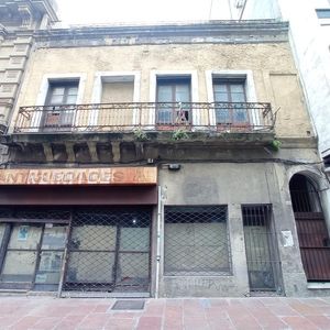 Local -ideal Inversor,  A Reciclar Con Potencial En Bartolomé Mitre