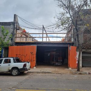 Local -amezaga Y Justicia, Estrena,  400 M2 , 2 Plantas Llanas, 8 Mts De Frente !!