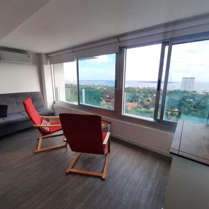 Apartamento En Punta Del Este. 1 Dormitorios. Garaje