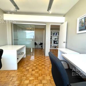 Venta Oficina En Ciudad Vieja