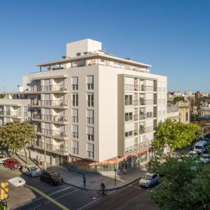 Apartamento - A La Venta Con Renta En Av. Agraciada, 1 Dormitorio, Terraza Propia De 29m2 Y Gge!!