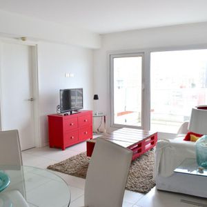 Venta Apartamento 2 Dormitorios Con Terraza En Península, Punta Del Este