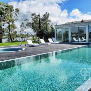 Apartamento De 2 Dormitorios En Venta En Carrasco - 602