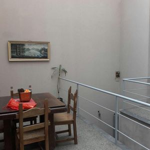 Venta Casa  Diez Habitaciones Centro