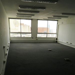 Alquiler De Oficinas En El Centro - Centro (montevideo)