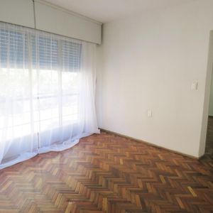 Venta Apartamento Un Dormitorio Con Renta  En Maroñas