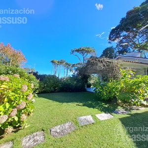 Casa - Lugano - Alquiler De Invierno - 4 Dormitorios 3 Baños