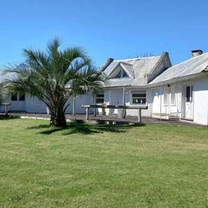 Casa Muy Linda En La Barra.