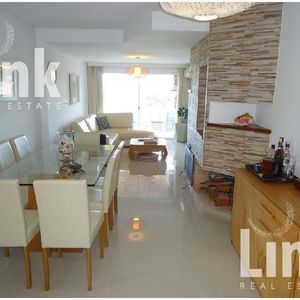 Departamento En Playa Mansa