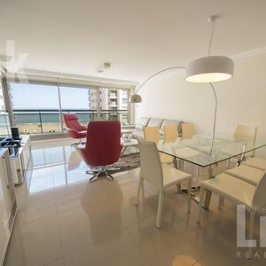 Oportunidad! Piso Alto En Edificio De Calidad. Planta De 3 Suites Con Vista Al Mar