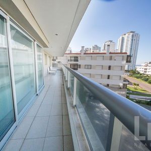 Departamento - Playa Brava
