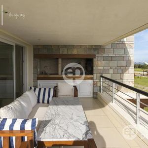 Departamento Venta De 3 Dormitorios En Playa Mansa