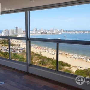 Venta Apartamento Pent House 4 Dormitorios Más Dependencia Punta Del Este