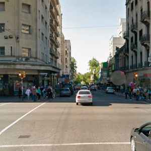 Gran Esquina, Próximo 18 De Julio Y Ejido, 245 M2 , 22 Mts De Frente , Excelente Renta !!