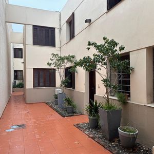 Venta  Apartamento Palermo Dos Dormitorios Un Baño,  Terraza Amplia Prox  Rambla Con Renta Ideal Inversion!