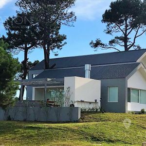 Alquiler Casa 5 Dormitorios Barrio Cerrado Pinar Del Faro, José Ignacio