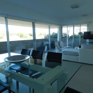 Punta Del Este Venta Y Alquiler Departamento Brava 28 Ss102
