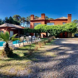 Casa Con Pileta En Barrio Cerrado Laguna Blanca - Tm5816