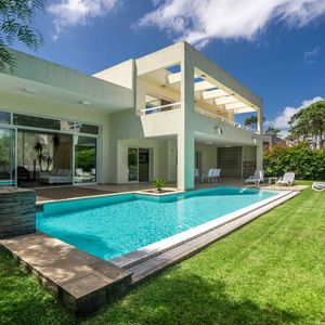 Casa En Alquiler Anual En Boulevard Park