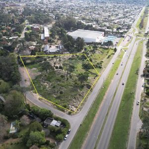 Terreno De 10.913 M2  Lindero A Macro Mercado