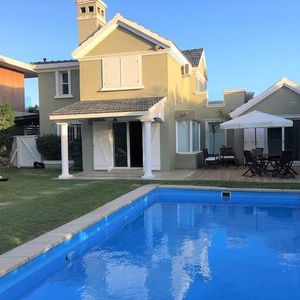 Casa De 5 Cuartos Con Vista Al Mar En Montoya Alquiler Anual - Tm6169112
