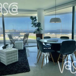 Apartamento De 3 Dorm Y Servicio A La Venta En La Parada 28 De La Mansa Punta Del Este  