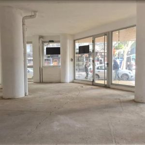 Local Esquina En El Centro Con Renta Ideal Inversión