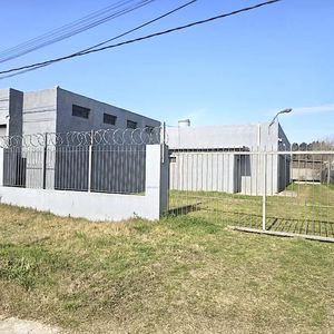 Depósito En Venta 380 M2 900 M2 De Terreno Impecable Interbalnearia Km 27  