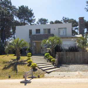 Alquiler Casa 3 Dormitorios Barrio Cerrado Pinar Del Faro, José Ignacio